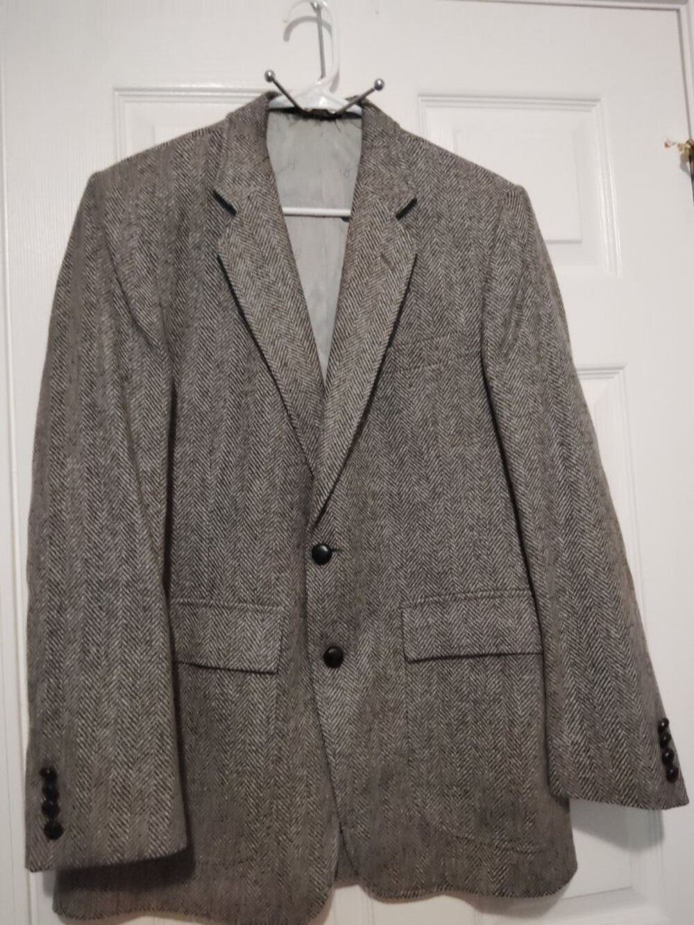 Imperial by Haggar 100% pure wool herringbone Blazer/ coat size 40, Made in usa
